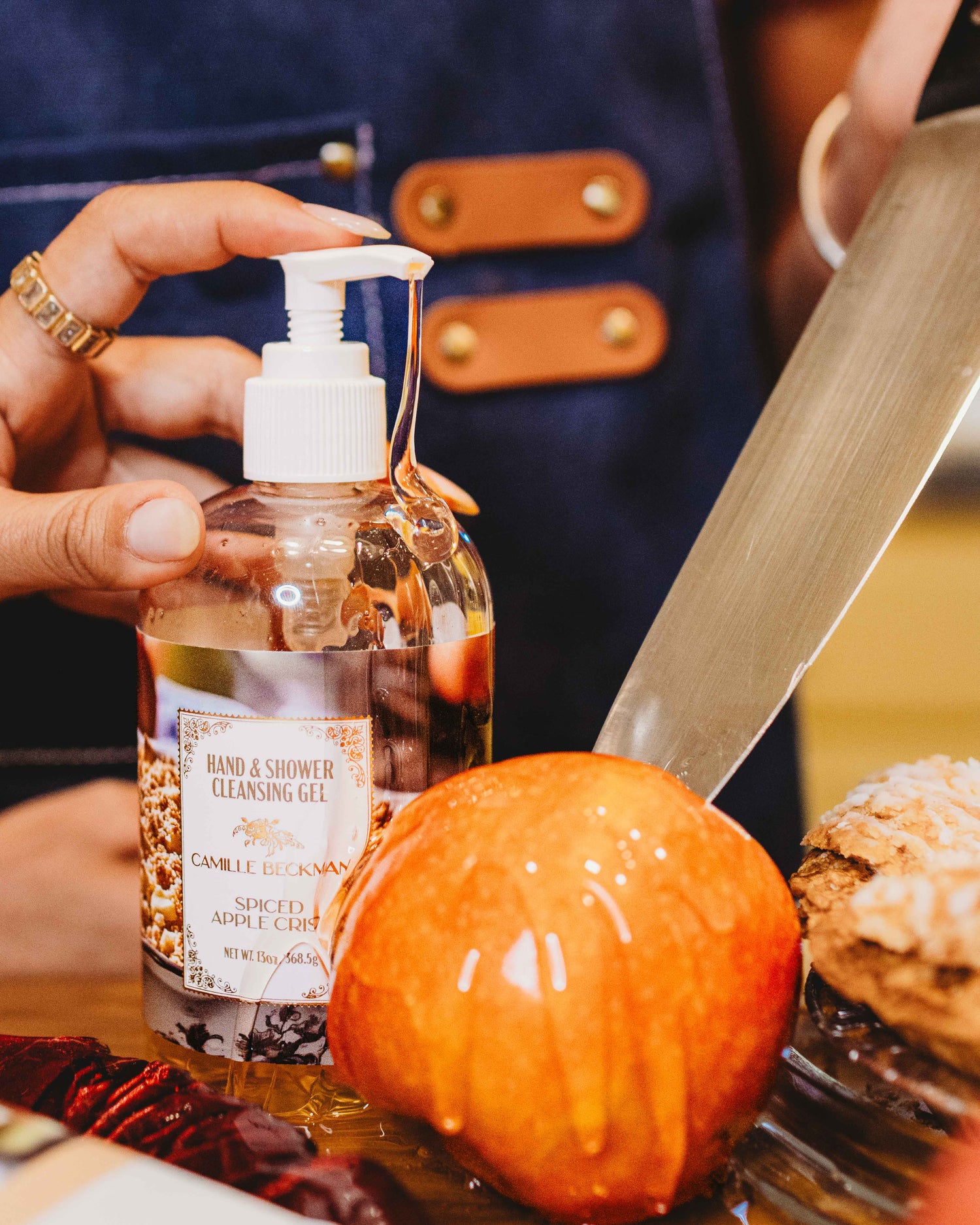 Hand & Shower Cleansing Gel 13oz Spiced Apple Crisp