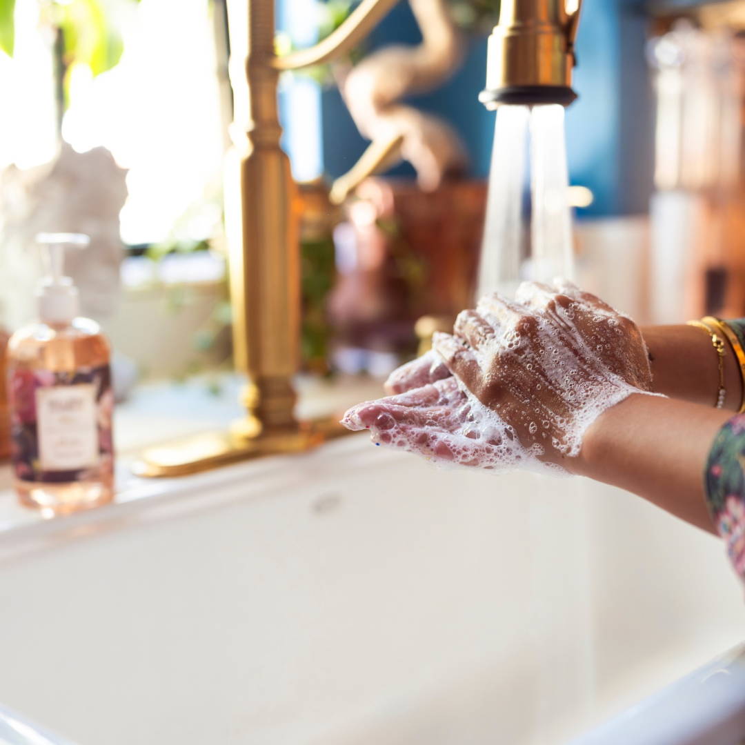 Hand & Shower Cleansing Gel 13oz Petal Dynasty