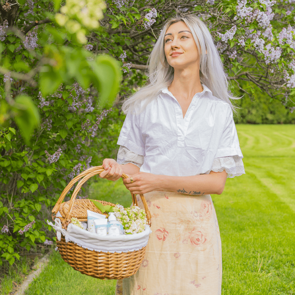 Essentials Gift Basket White Lilac - Camille Beckman